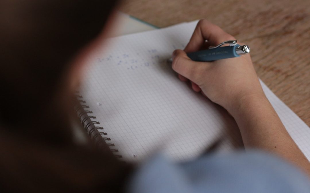 Bien organiser son espace pour un examen